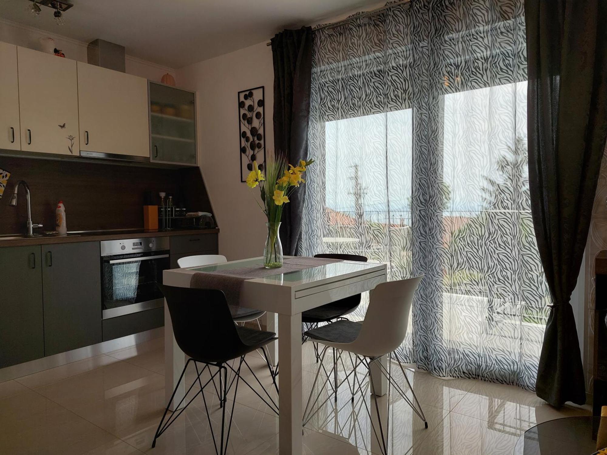 Villa Madlen Ичичи Номер фото
